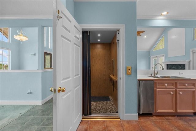 2250 Broadway Street, San Leon, TX 77539