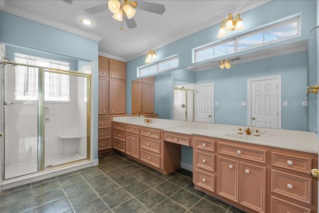 2250 Broadway Street, San Leon, TX 77539