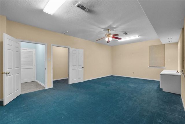 2250 Broadway Street, San Leon, TX 77539