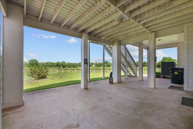 2250 Broadway Street, San Leon, TX 77539