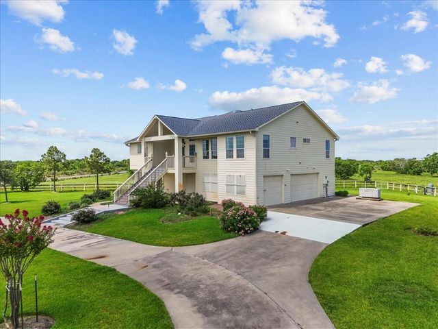 2250 Broadway Street, San Leon, TX 77539