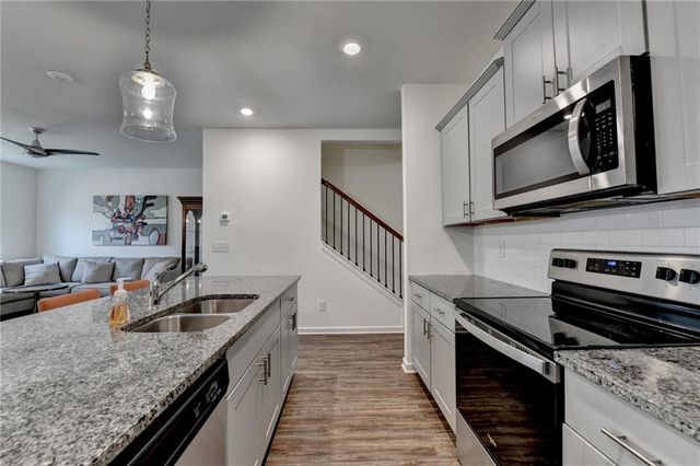 1049 Collections Drive, Lawrenceville, GA 30043