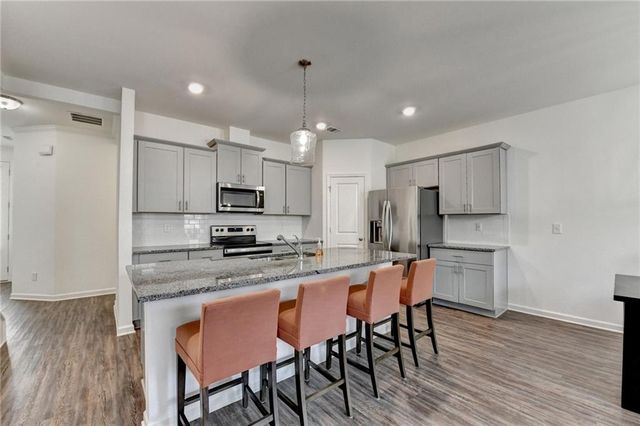 1049 Collections Drive, Lawrenceville, GA 30043