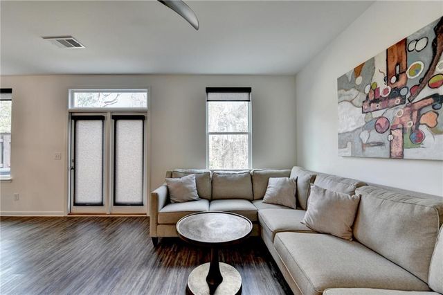 1049 Collections Drive, Lawrenceville, GA 30043