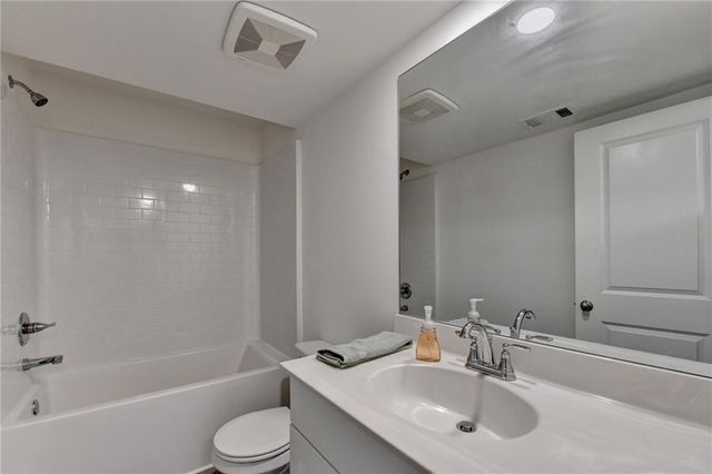 1049 Collections Drive, Lawrenceville, GA 30043