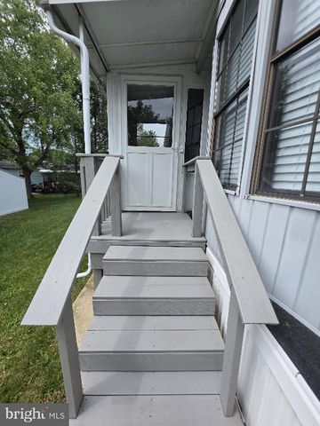 49 MEADOW RUN PL, Harrisburg, PA 17112