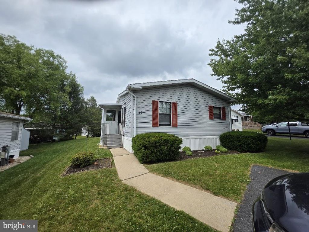 49 MEADOW RUN PL, Harrisburg, PA 17112