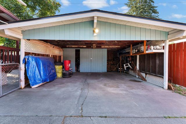 3923 N Whitehouse St, Spokane, WA 99205