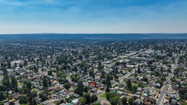 3923 N Whitehouse St, Spokane, WA 99205