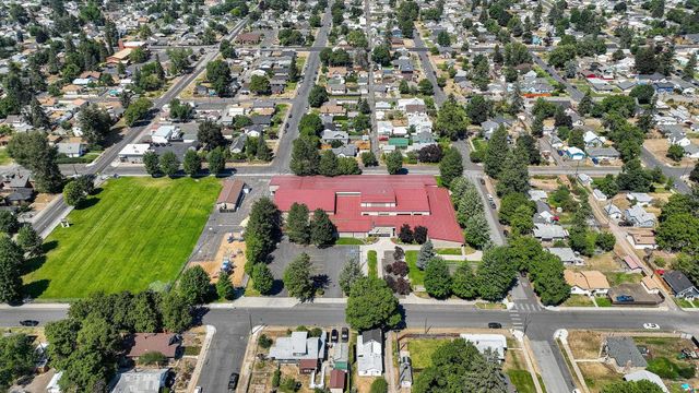 3923 N Whitehouse St, Spokane, WA 99205