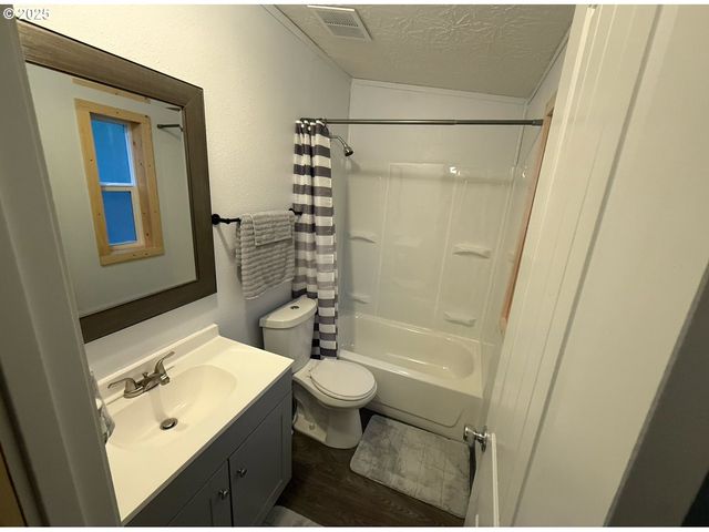 74866 Doan Rd 82, Rainier, OR 97048