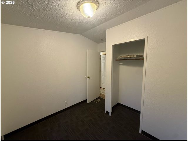 74866 Doan Rd 82, Rainier, OR 97048