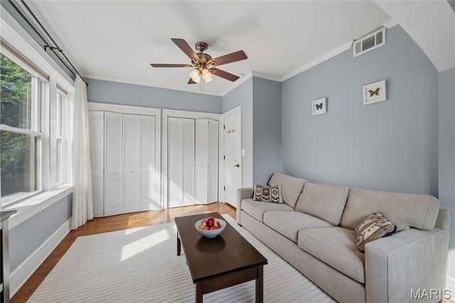 4500 McPherson Avenue 1E, St Louis, MO 63108