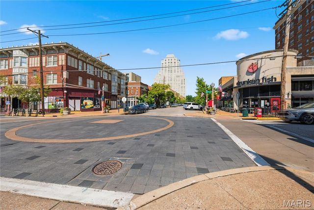 4500 McPherson Avenue 1E, St Louis, MO 63108