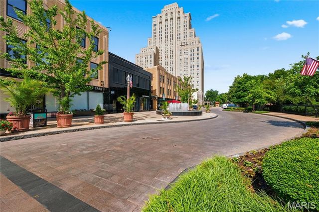 4500 McPherson Avenue 1E, St Louis, MO 63108