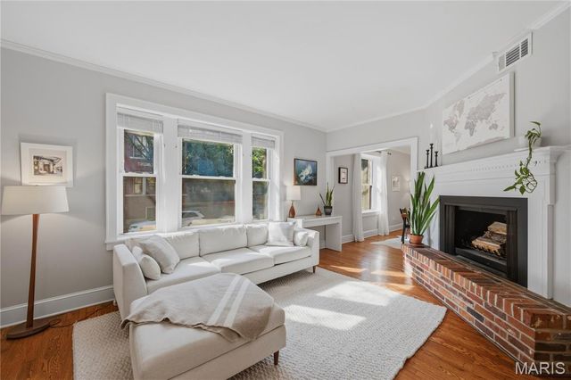 4500 McPherson Avenue 1E, St Louis, MO 63108