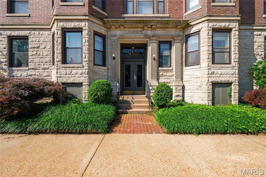 4500 McPherson Avenue 1E, St Louis, MO 63108