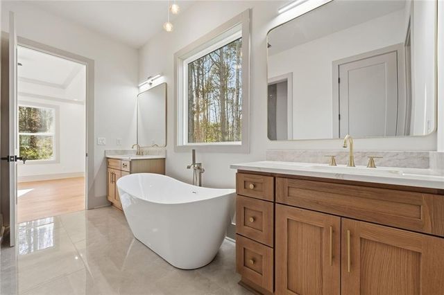 4988 Hidden Branch Drive, Sugar Hill, GA 30518