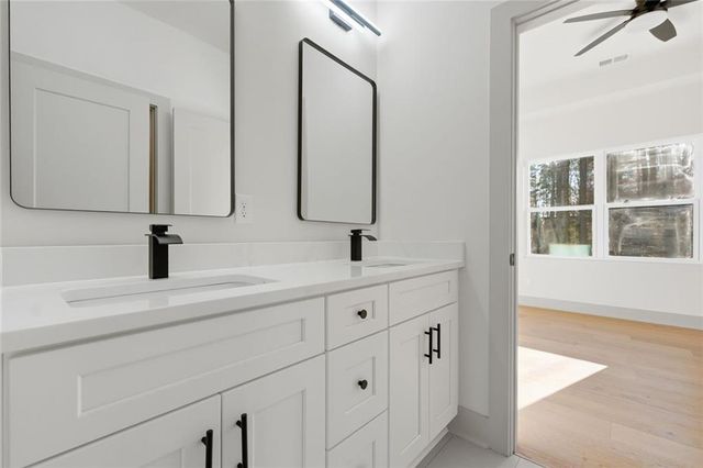 4988 Hidden Branch Drive, Sugar Hill, GA 30518