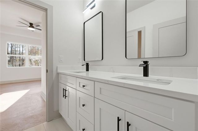 4988 Hidden Branch Drive, Sugar Hill, GA 30518