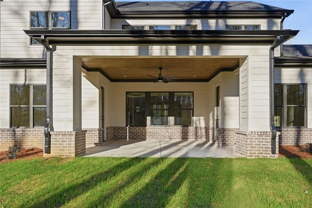 4988 Hidden Branch Drive, Sugar Hill, GA 30518