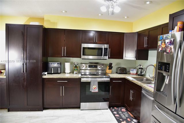 7470 Polk Street, Hollywood, FL 33024