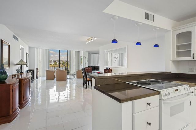 4838 Esedra Court 203, Lake Worth, FL 33467