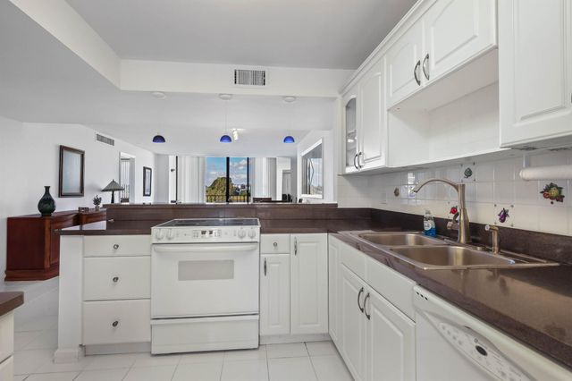 4838 Esedra Court 203, Lake Worth, FL 33467