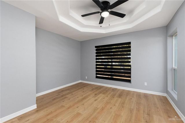 829 W White Avenue, Raymondville, TX 78580