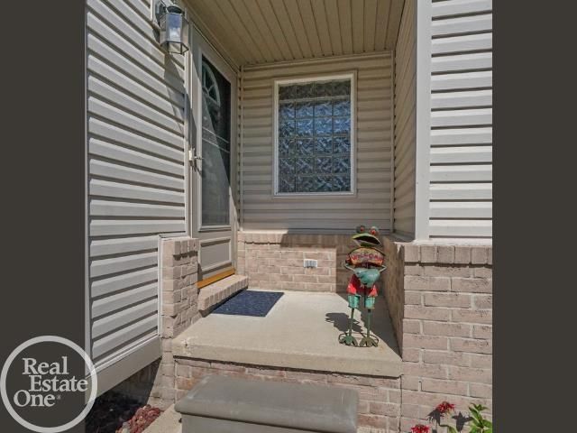 53261 Butternut Street, Chesterfield Twp, MI 48051