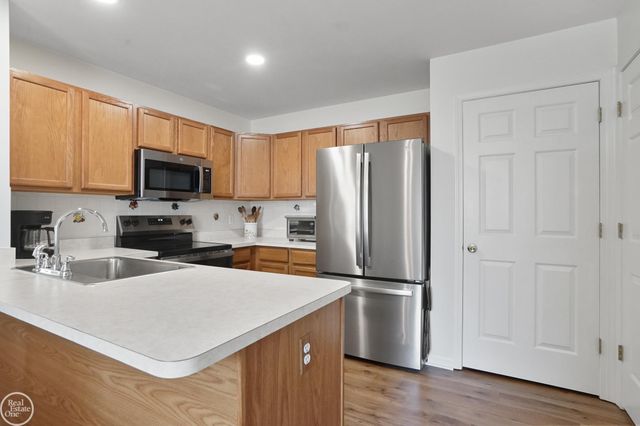 53261 Butternut Street, Chesterfield Twp, MI 48051