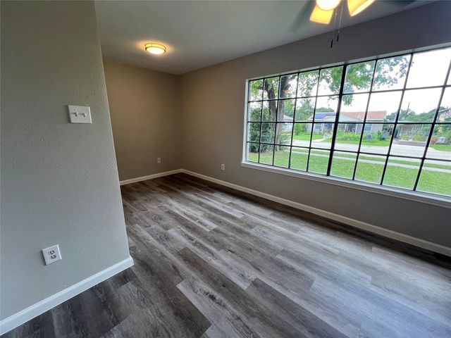 109 Ray Street Unit A, B, Arlington, TX 76010
