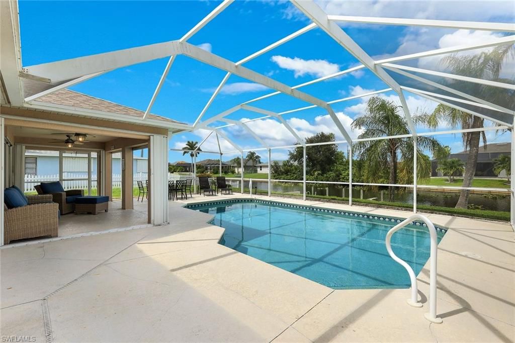 Image 24 of property listing at 615 SW 39th TER, Cape Coral, FL 33914