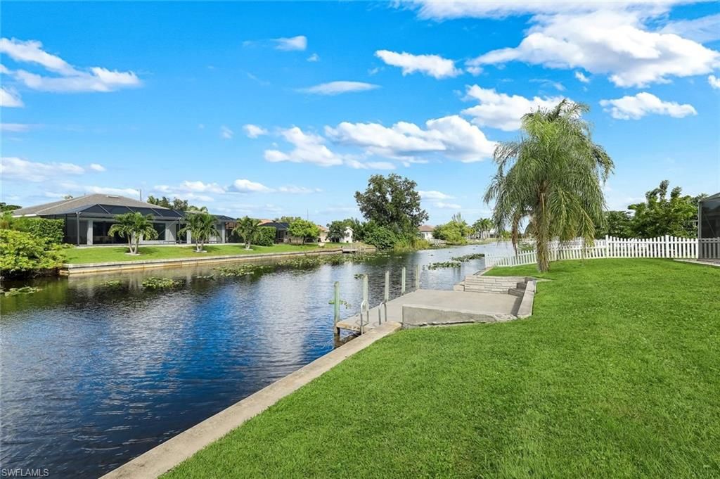 Image 29 of property listing at 615 SW 39th TER, Cape Coral, FL 33914
