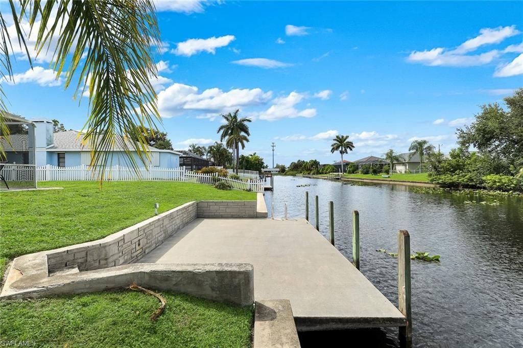 Image 30 of property listing at 615 SW 39th TER, Cape Coral, FL 33914