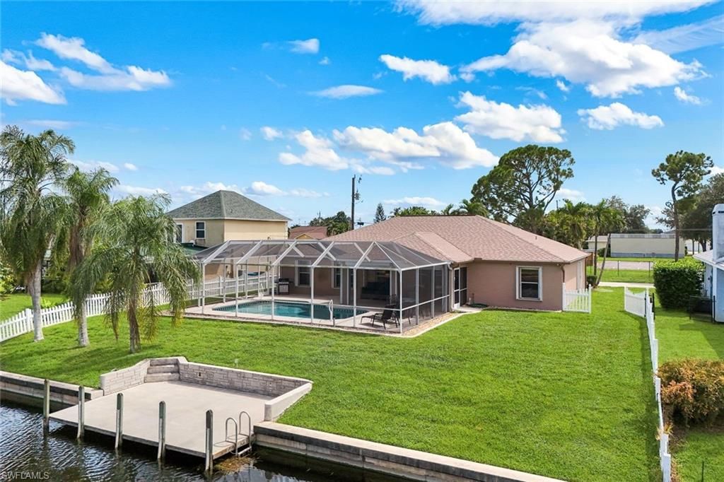 Image 31 of property listing at 615 SW 39th TER, Cape Coral, FL 33914