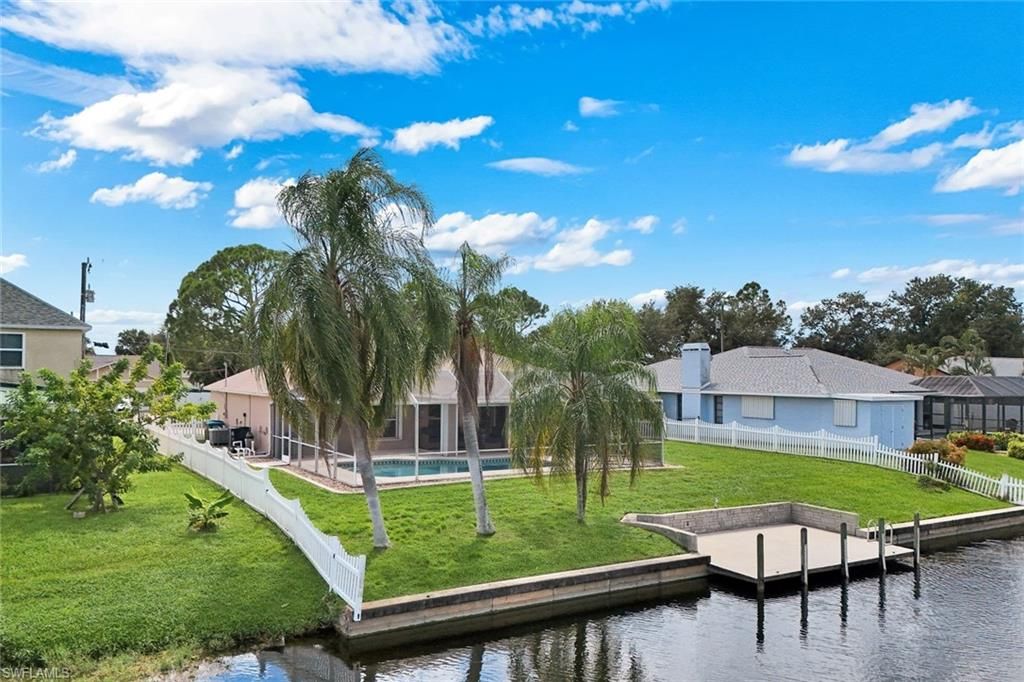 Image 32 of property listing at 615 SW 39th TER, Cape Coral, FL 33914