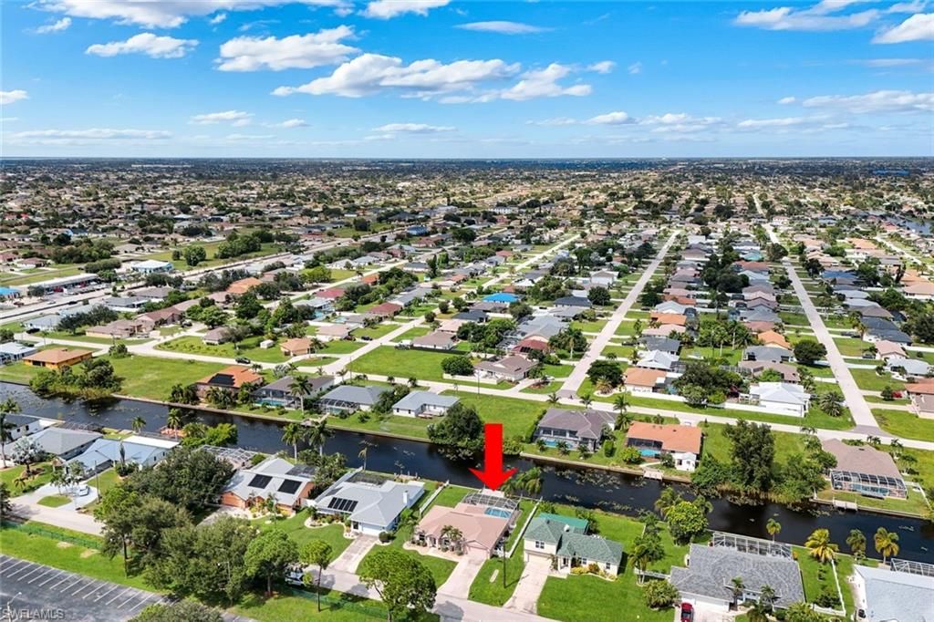 Image 40 of property listing at 615 SW 39th TER, Cape Coral, FL 33914
