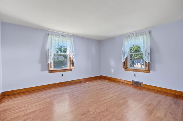 68 Burke Street, Nashua, NH 03060