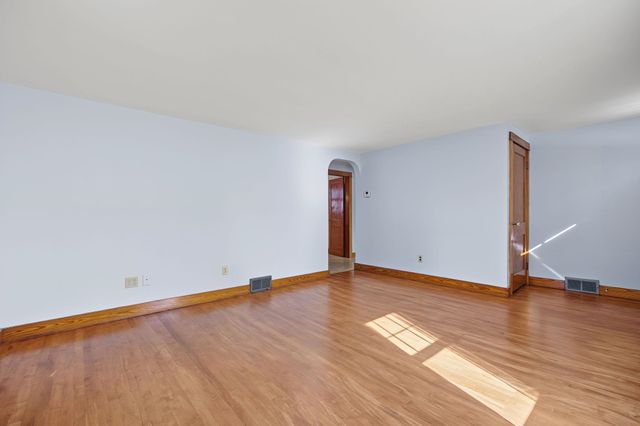 68 Burke Street, Nashua, NH 03060