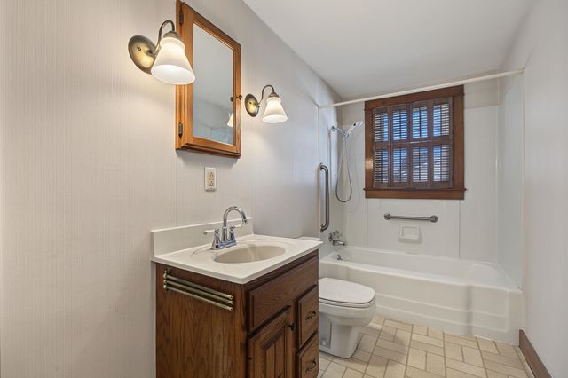 68 Burke Street, Nashua, NH 03060