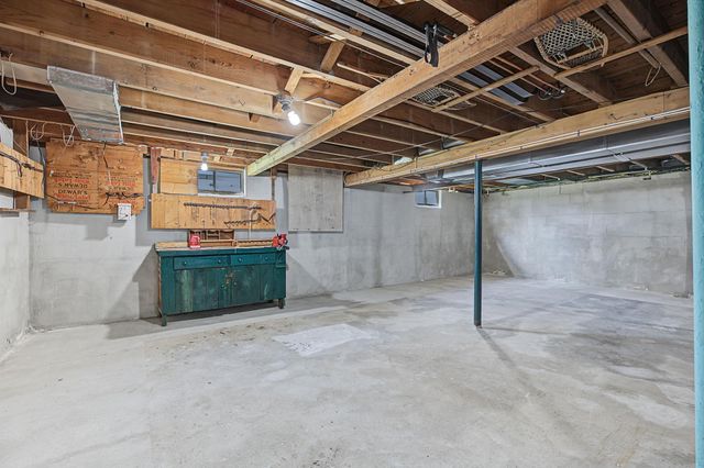 68 Burke Street, Nashua, NH 03060