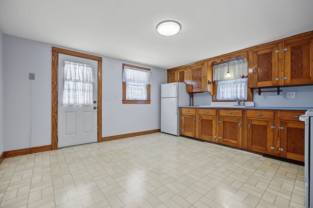 68 Burke Street, Nashua, NH 03060