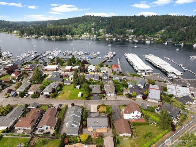 3326 Ross Avenue, Gig Harbor, WA 98332