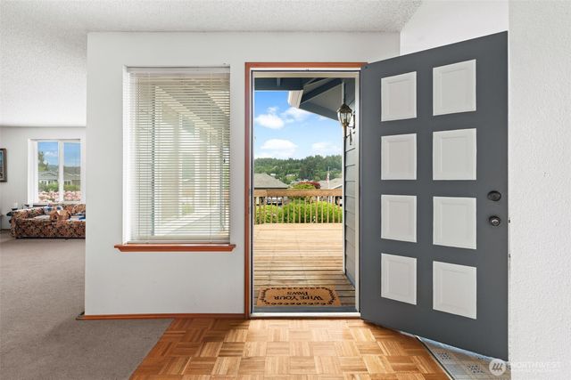 3326 Ross Avenue, Gig Harbor, WA 98332