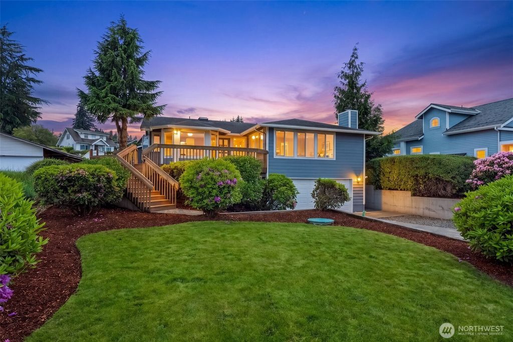 3326 Ross Avenue, Gig Harbor, WA 98332