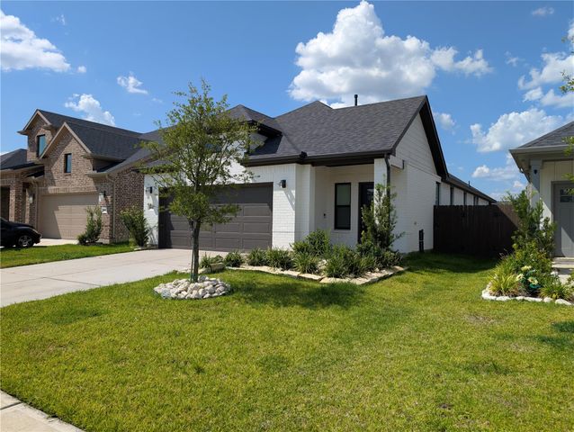 18122 Sonresa Way, Tomball, TX 77377