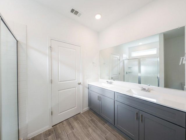 18122 Sonresa Way, Tomball, TX 77377