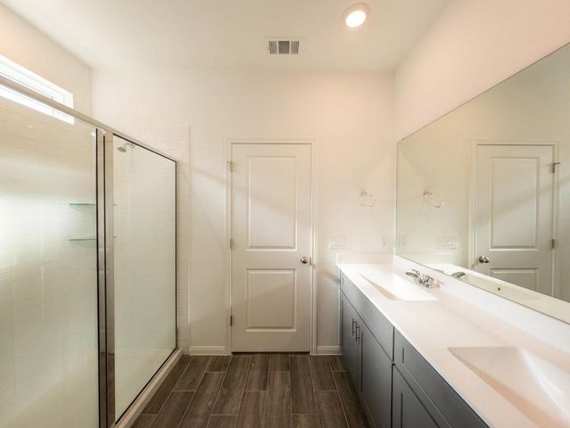18122 Sonresa Way, Tomball, TX 77377