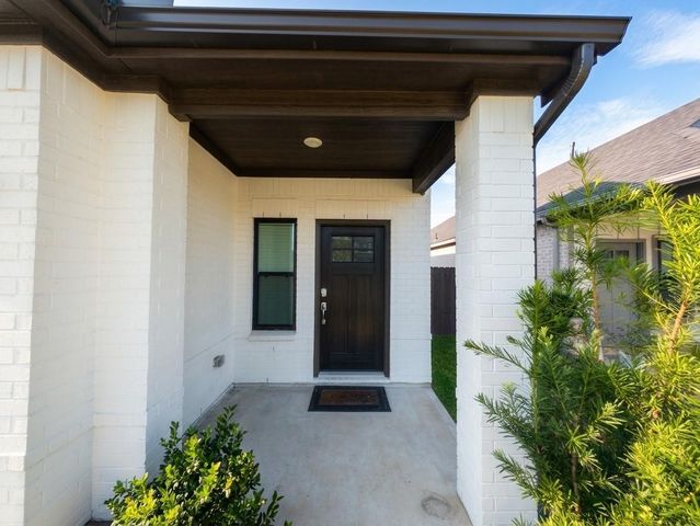 18122 Sonresa Way, Tomball, TX 77377